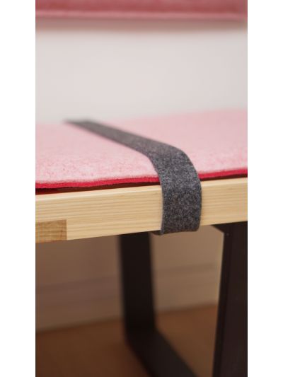 Fastening tape for bench pads